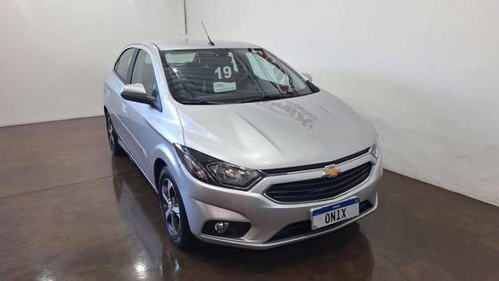 CHEVROLET ONIX 1.4 MPFI LTZ 8V FLEX 4P AUTOMÁTICO CHEVROLET ONIX 1.4 MPFI LTZ 8V FLEX 4P AUTOMÁTICO